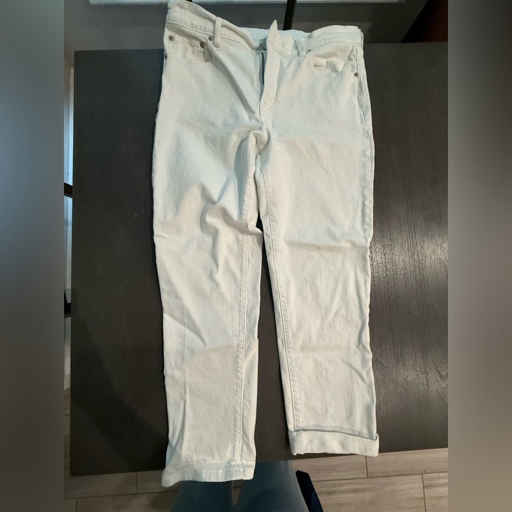 GAP Women's Crisp White Girlfriend Cut Jeans
